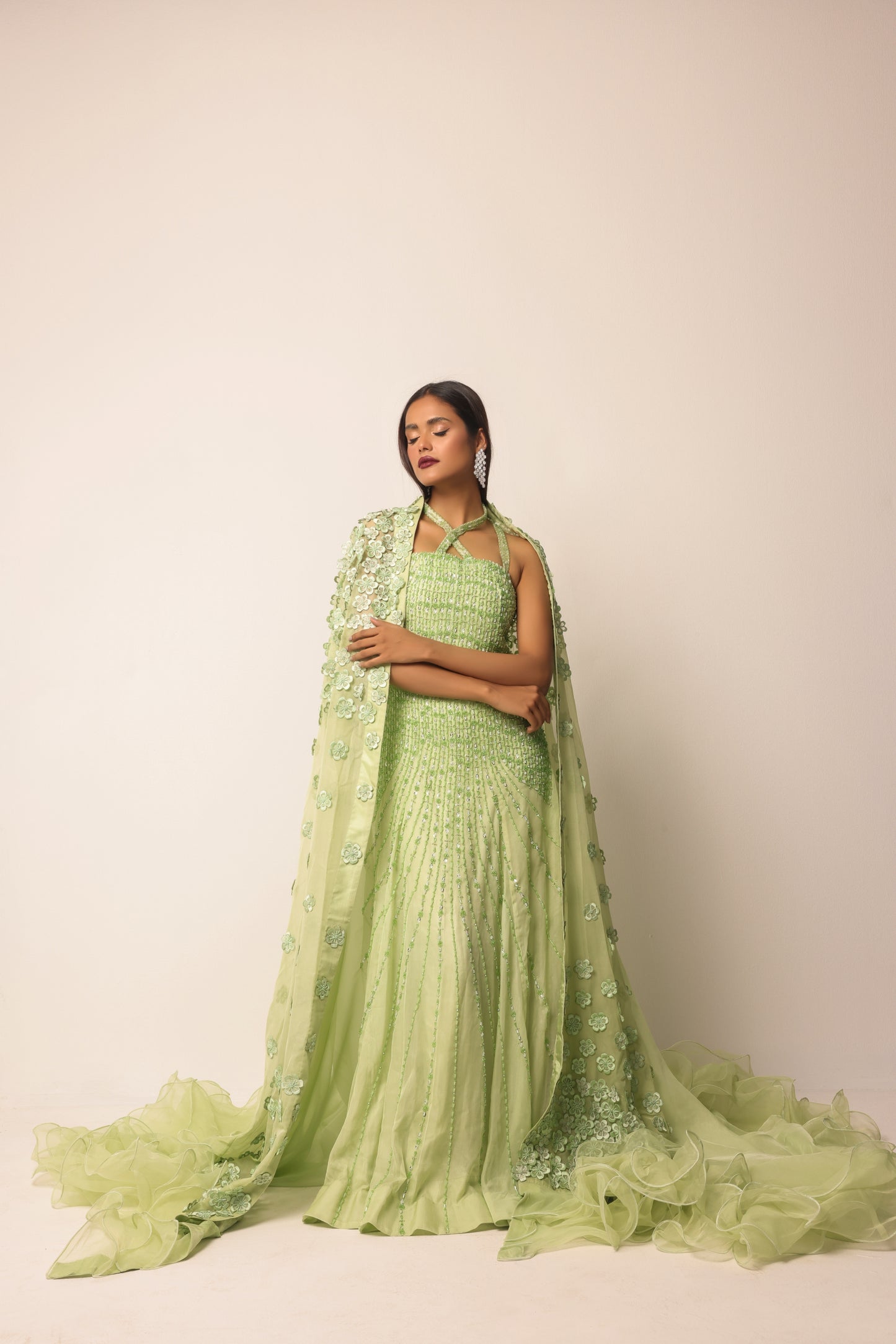 Sophisticated wedding gown with bold yet graceful design